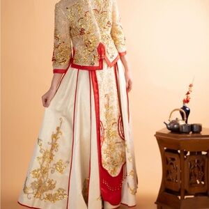 Chinese Gold and Red Embroidered Gown wedding skirt